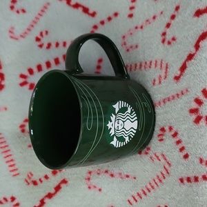 STARBUCKS "2020" Green Christmas mug